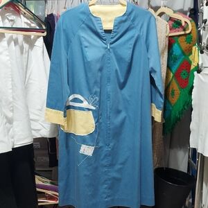 Vintage Blue house Dress with Yellow Accents invw317